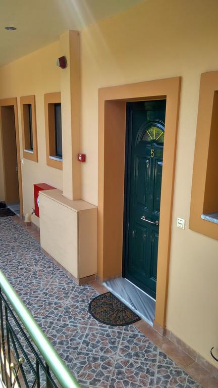 Nikolitsa Apartments Glyfada  Exterior photo