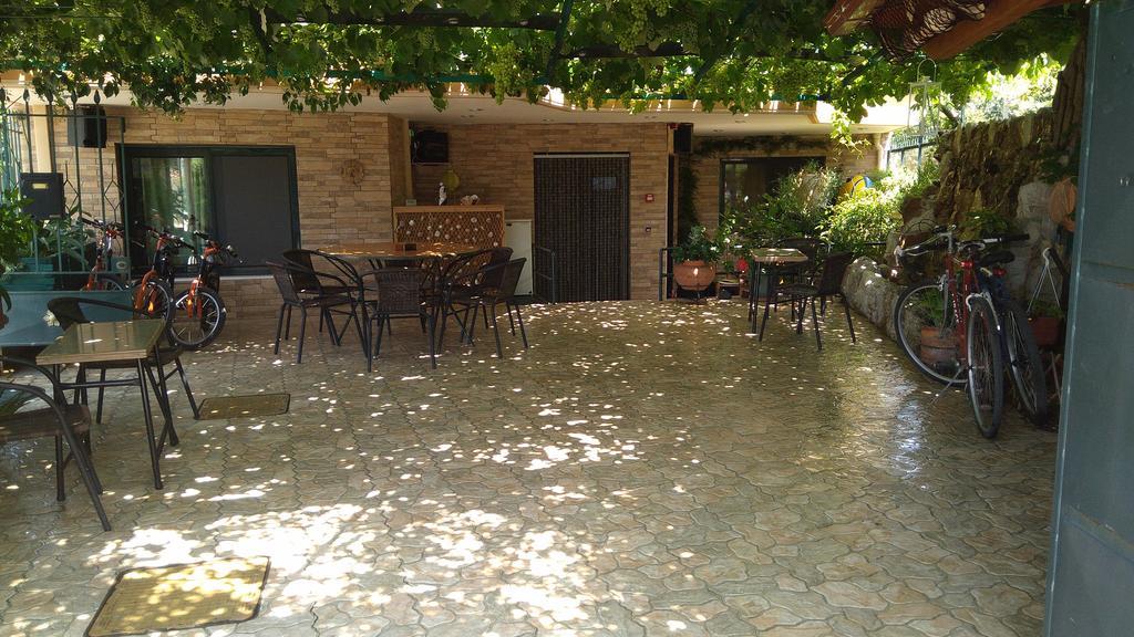 Nikolitsa Apartments Glyfada  Exterior photo